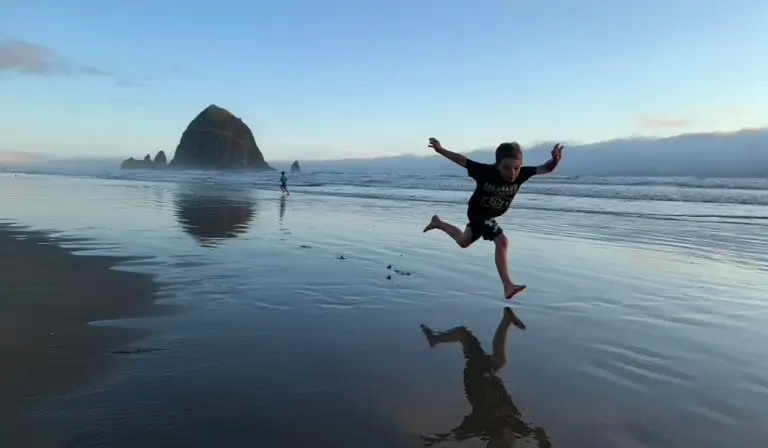 Cannon Beach, Oregon - A family-friendly travel destination.