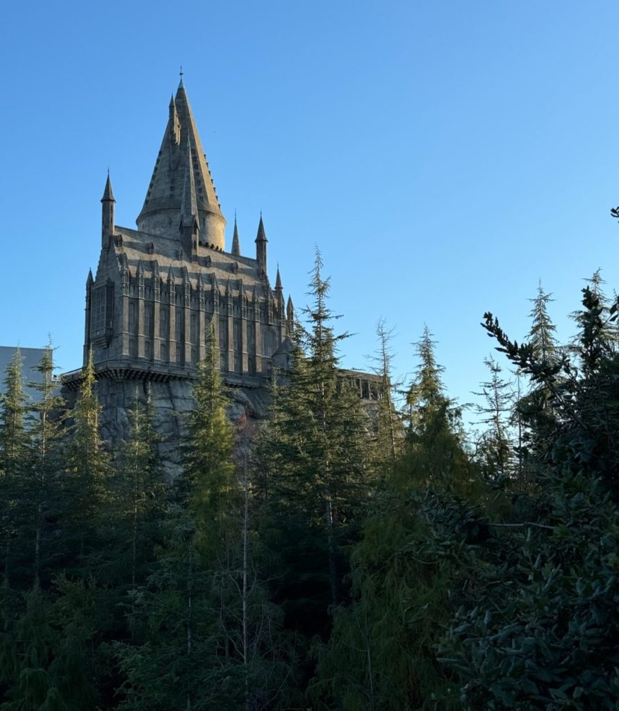 Harry potter's castle in hogwarts. Universal Studios Hollywood with Kids